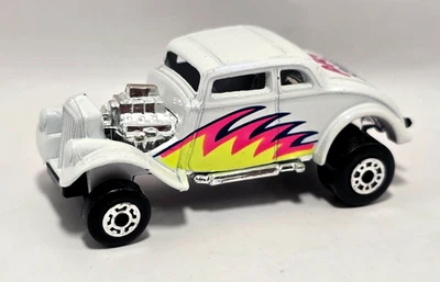 Vintage Matchbox '33 Willys Street Rod White 1982 China 1:50 - Image 1 of 4