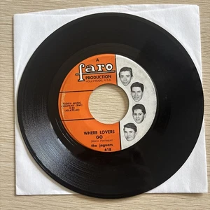 The Jaguars DISCOVER A LOVER  / WHERE LOVERS GO 45 7" - Picture 1 of 2