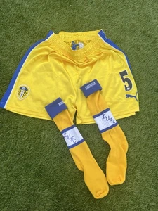 Vintage Puma Leeds United 1999/2000 Shorts And Socks Size Large - Picture 1 of 10