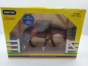 Breyer Classics American Quarter Horse Bay Mare No. 682 Damaged Box - Picture 1 of 8