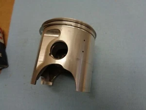 Yamaha Wiseco Piston w/ Rings 4th OS Vintage NOS 250 ?? .080" over YZ IT TY DT  - Picture 1 of 7