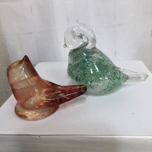 Titan Glass Ron Ray Red Art Glass Cardinal Love Bird 1997 & One More Green Bird - Picture 1 of 12