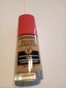 CoverGirl Outlast Light Airbrush Finish Sunscreen Foundation 1 Oz - Picture 1 of 5