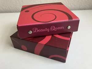 QuicKutz Alphabet Zahlen BEAUTY QUEEN 4x4 Dies Die Set KOMPLETTSET - Bild 1 von 5