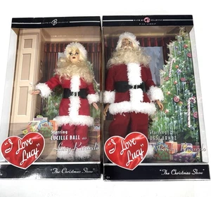 NEU I LOVE LUCY RICKY RICARDO THE CHRISTMAS SHOW BARBIE PUPPE WEIHNACHTSMANN SET - Bild 1 von 24