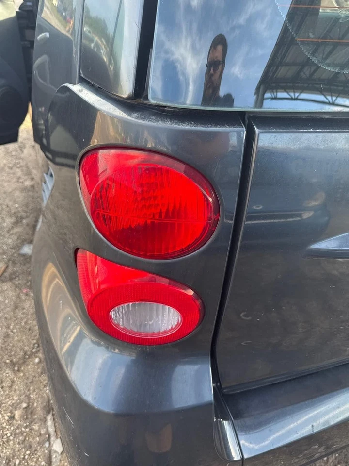 Tail Light Assembly SMART FORTWO Left 08 09 10 11 12 13 14 15 16 - Image 1 of 1