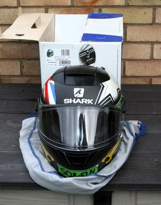 Scott Redding Shark Speed R Series 2 Carbon Skin Motorcycle Helmet XL - Image 1 of 4