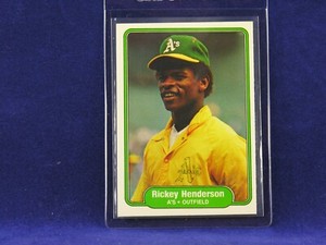 1982 Fleer Rickey Henderson #92
