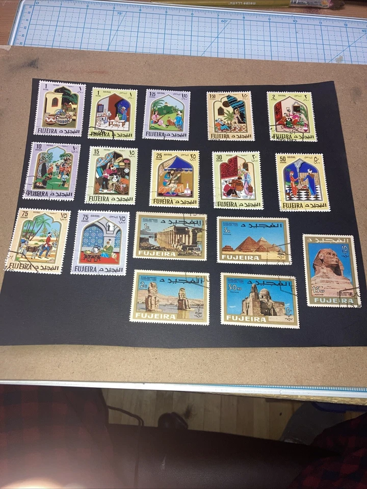 Bonito lote de 17 estampillas usadas vintage de Emiratos Árabes Unidos Fujeira años 60 raras MNH. ¡UNA OFERTA - MIRA! Foto 1 de 4