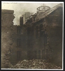 1973 -- LA PRISON D AMIENS BOMBARDEE . 4A183 - Picture 1 of 1