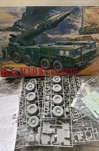 Shanghai Dragon Model Kit 3520 - 1/35 Modern AFV SS-1C SCUD B with MAZ-543 TEL - Picture 1 of 24