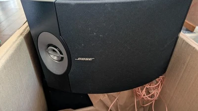 Bose 301 V Series Direct Reflecting Bookshelf Speaker System - with stands - Image 1 of 4