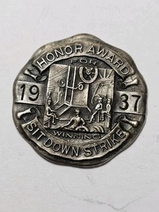 UAW 1937 Sit Down Strike Medal Flint Michigan Honor Award Medaille MEDALLION - Bild 1 von 3