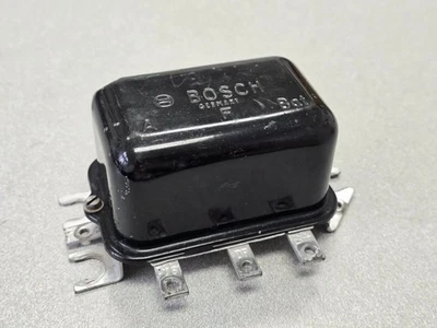 NICE USED ORIGINAL GENUINE PORSCHE 356A 356B BOSCH 6V VOLTAGE REGULATOR 7/60 - Image 1 of 4