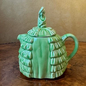 Vintage Green Lady Shape Tea Pot - Imagen 1 de 7