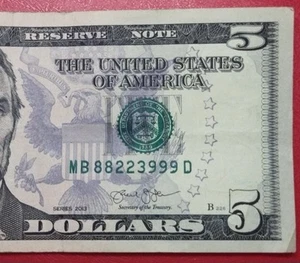 $5 Five Dollar Bill Over Inked Serial Number MB88223999D Series 2013 - Picture 1 of 8
