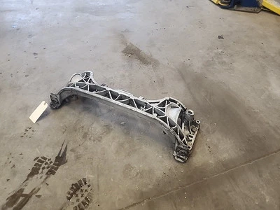 OEM BMW E30 325ix AWD Front Subframe Engine Cradle Carrier 88-91 325ix LP200 Foto 1 de 4