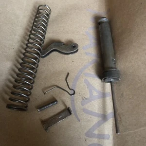 Daisy 118 Targeteer internal PARTS BB Gun Pistol ORIGINAL Airgun Parts - Picture 1 of 24