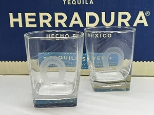 Juego de 2 gafas de cóctel/rocas de tequila Herradura nuevas sin caja - Imagen 1 de 8