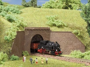 Auhagen 44635 N 2 portales de túnel de una sola pieza NUEVO EMBALAJE ORIGINAL, - Imagen 1 de 1
