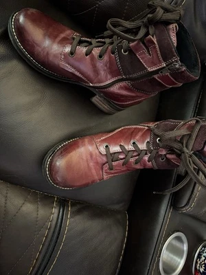 Dromedaris Women's Boots Size 37 Man Made In Portugal - Image 1 of 4