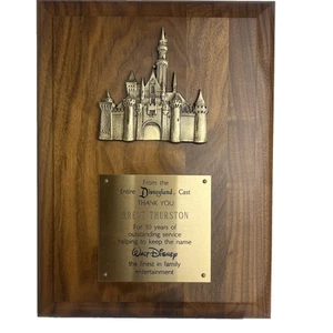 Rare Vintage Disneyland 10 Years of Service Cast Member Award Castle Wall Plaque - Picture 1 of 6