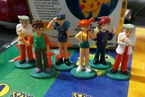 Vintage 1998 Pokemon TOMY C.G.T.S.J 2,75" Toy Figure Bundle X6, Gary, Brock Lot2 - Bild 1 von 9