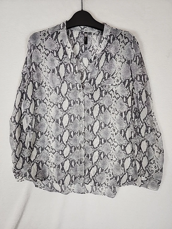 Блузка женская Kut from Kloth размер MP питон серая на пуговицах с длинным рукавом V-образный вырез - Изображение 1 из 4