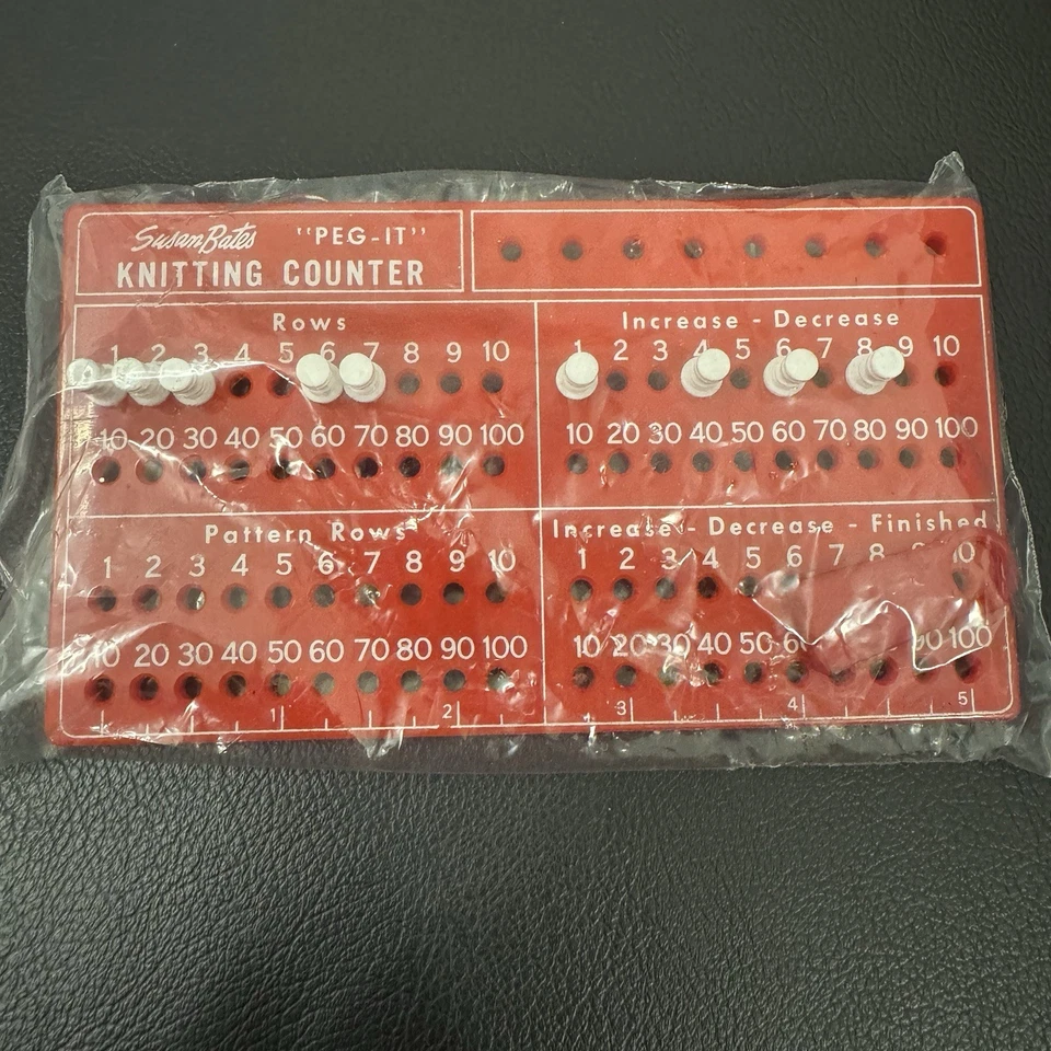 Vintage Susan Bates Peg It Knitting Counter w/ 9 Pegs Read - Image 1 of 4