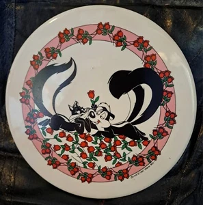 De colección Pepe La Pew & Penélope Hot Plate Trivet, 1997 Warner Bros. - Imagen 1 de 5