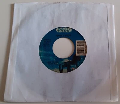 QUIET RIOT - MAMA WEER ALL CRAZEE NOW VINYL 45. PLAYS EXCELLENT. USA ISSUE. - Image 1 of 4