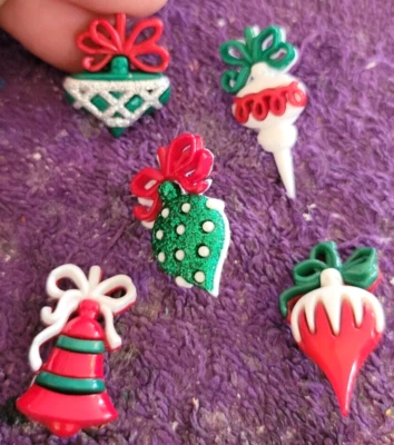 +Christmas Tree Ornaments Thumb Tacks Push Pins - 5pc Set - Fun & Unique! - Image 1 of 4