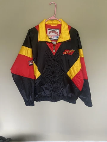 Vintage NUTMEG MILLS NASCAR Ernie Irvan Jacket Size M Puffer Thick Red Yellow Cover
