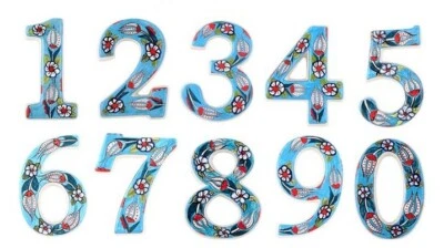 Azulejo número cerámica mediterráneo hecho a mano azul claro Foto 1 de 4