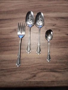 Set/4 Oneidacraft CHATEAU Servierutensilien Aufschnitt, durchbohrt Portion 2, Zucker - Bild 1 von 7