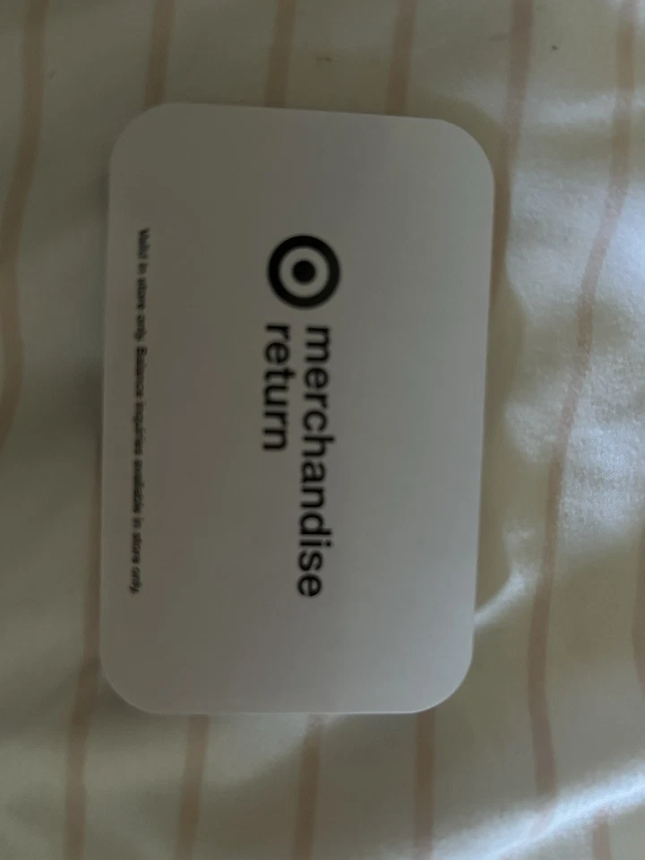 TARJETA DE DEVOLUCIÓN/REGALO MERCANCÍA OBJETIVO POR UN MONTO DE $87.34 Foto 1 de 1