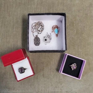 Lot of 5 Silver Vintage Jewelry: 2 Rings and 3 Neackles - Picture 1 of 24
