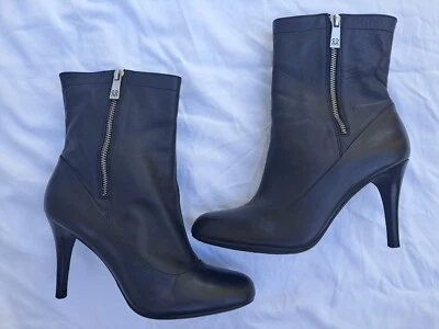 Botines Coach Bethie de cuero napa negro liso para mujer, talla 8 Foto 1 de 4