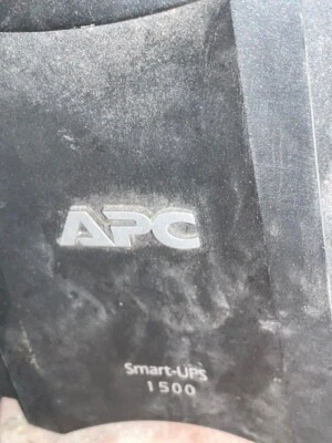 APC Smart-UPS SMT1500 – 1500VA, 8 Outlets, Good Battery, Power Cord, USB - Image 1 of 4