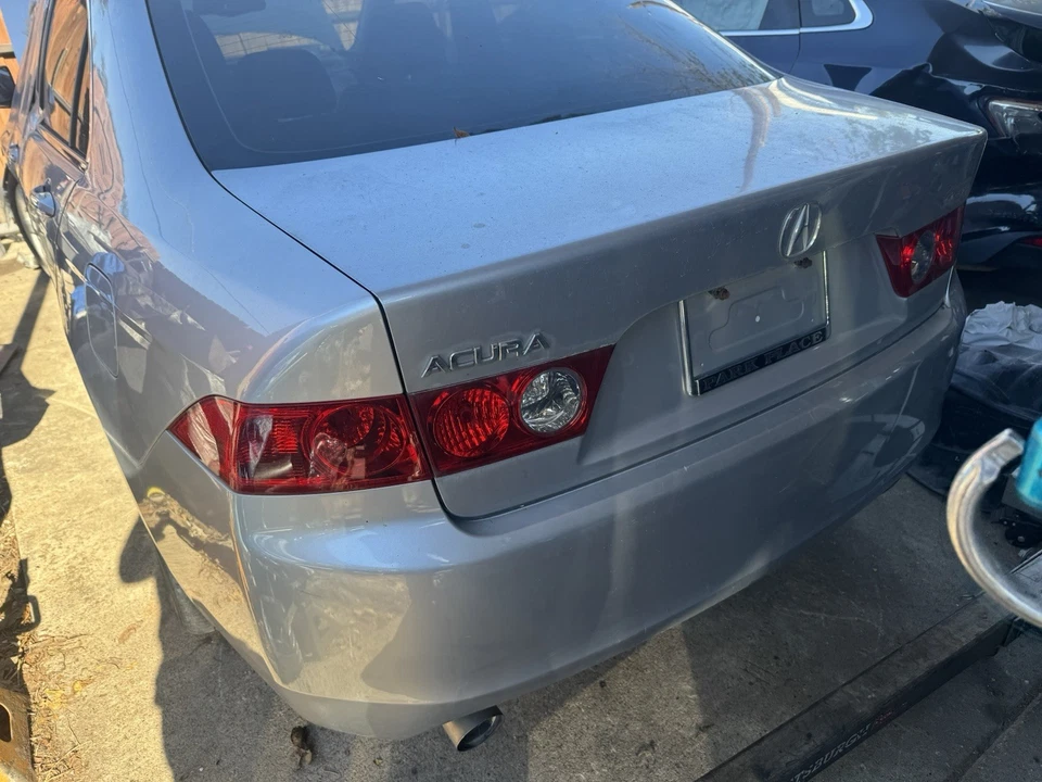 Acura TSX 2004 sedán OEM conjunto de tapa trasera del maletero plata Meteor gran forma 🔥 Foto 1 de 4