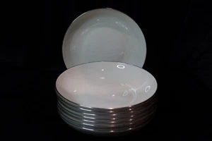 LENOX OLYMPIA PLATINUM IVORY PLATINUM TRIM 8 COUPE SOUP BOWLS 7 1/2" WIDE MINT - Picture 1 of 5