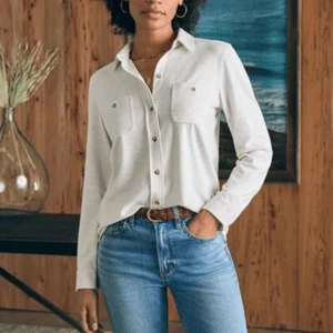 Faherty Legend Sweater Shirt Off White Sz XS Soft Stretchy Warm Classic Minimal - Picture 1 of 8
