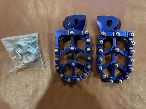 Foot Pegs Rests Pedals For WR250F WR400F WR426F WR450F YZ85 YZ125 Dirt Bike Blue