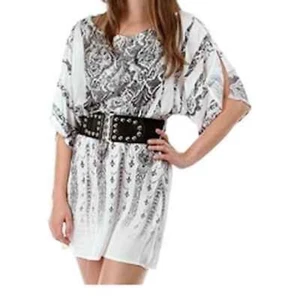 Vestido bohemio negro blanco brillo con cinturón abierto manga murciélago - Imagen 1 de 14