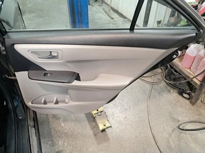 2016 Toyota Camry Used Rear Right Door Panel Gray 416260 OEM Foto 1 de 4