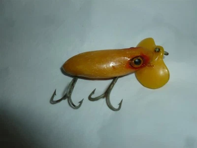  Винтажная 2-1/2-дюймовая деревянная пластиковая рыболовная приманка для губ Arbogast Jitterbug лот P-751 - Изображение 1 из 4