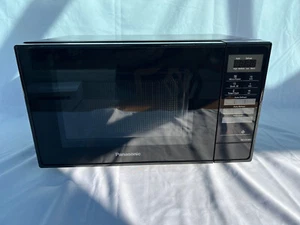 Panasonic NN-E28JBMBPQ 20L Compact Solo Microwave - Black - Picture 1 of 4