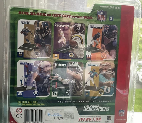St. Louis Rams Marshall Faulk (White Clean Jersey) Mcfarlane NFL Series 2 Figure Cover