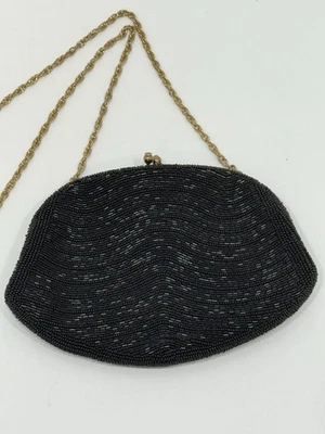 Bolso de noche vintage negro con cuentas con marco de latón y cadena con cuentas a mano en Japón Foto 1 de 4