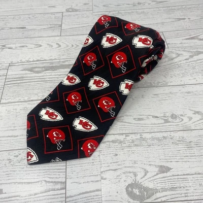 Corbata de fútbol americano Kansas City Chiefs NFL cascos negros rojos patrón de flecha Ralph 1996 Foto 1 de 3